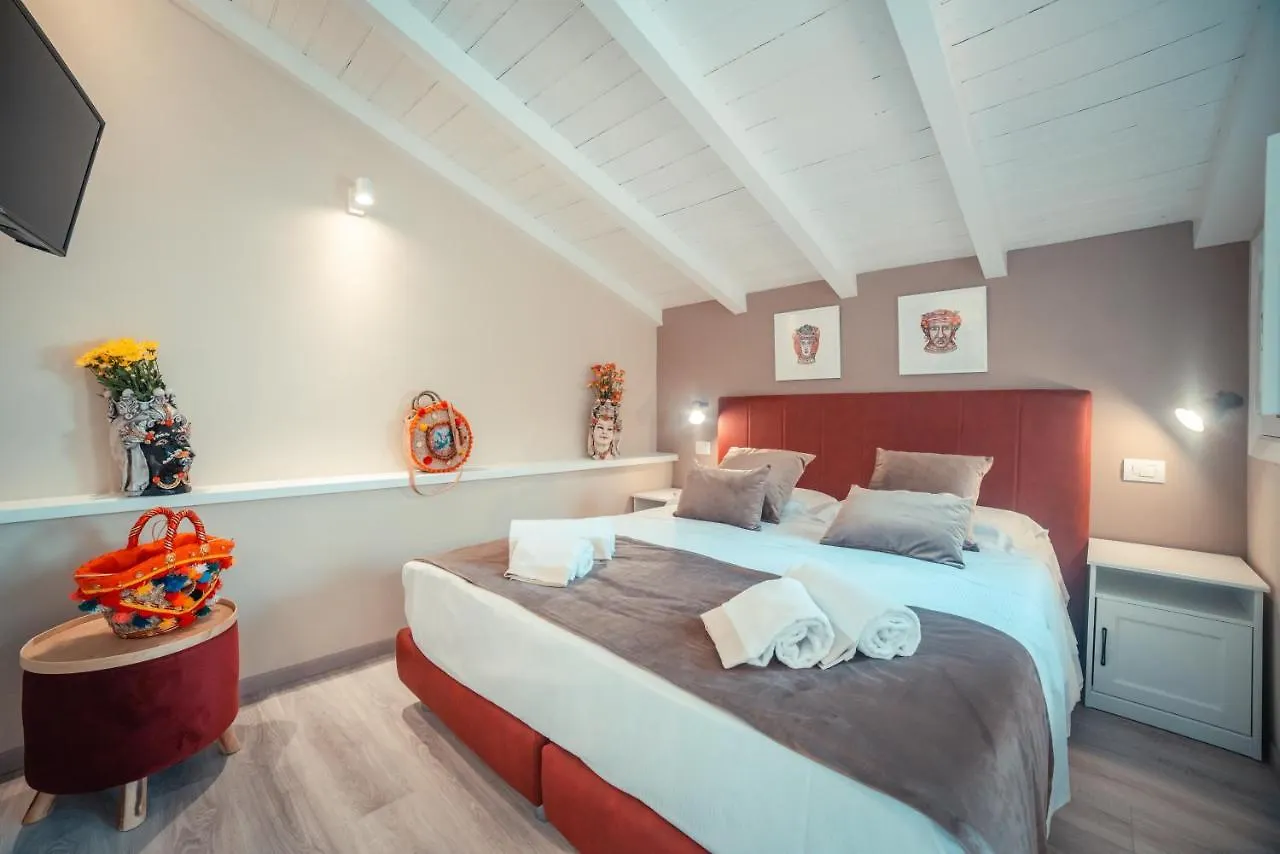 A'Coffa Rooms Taormina 3*,  Italy