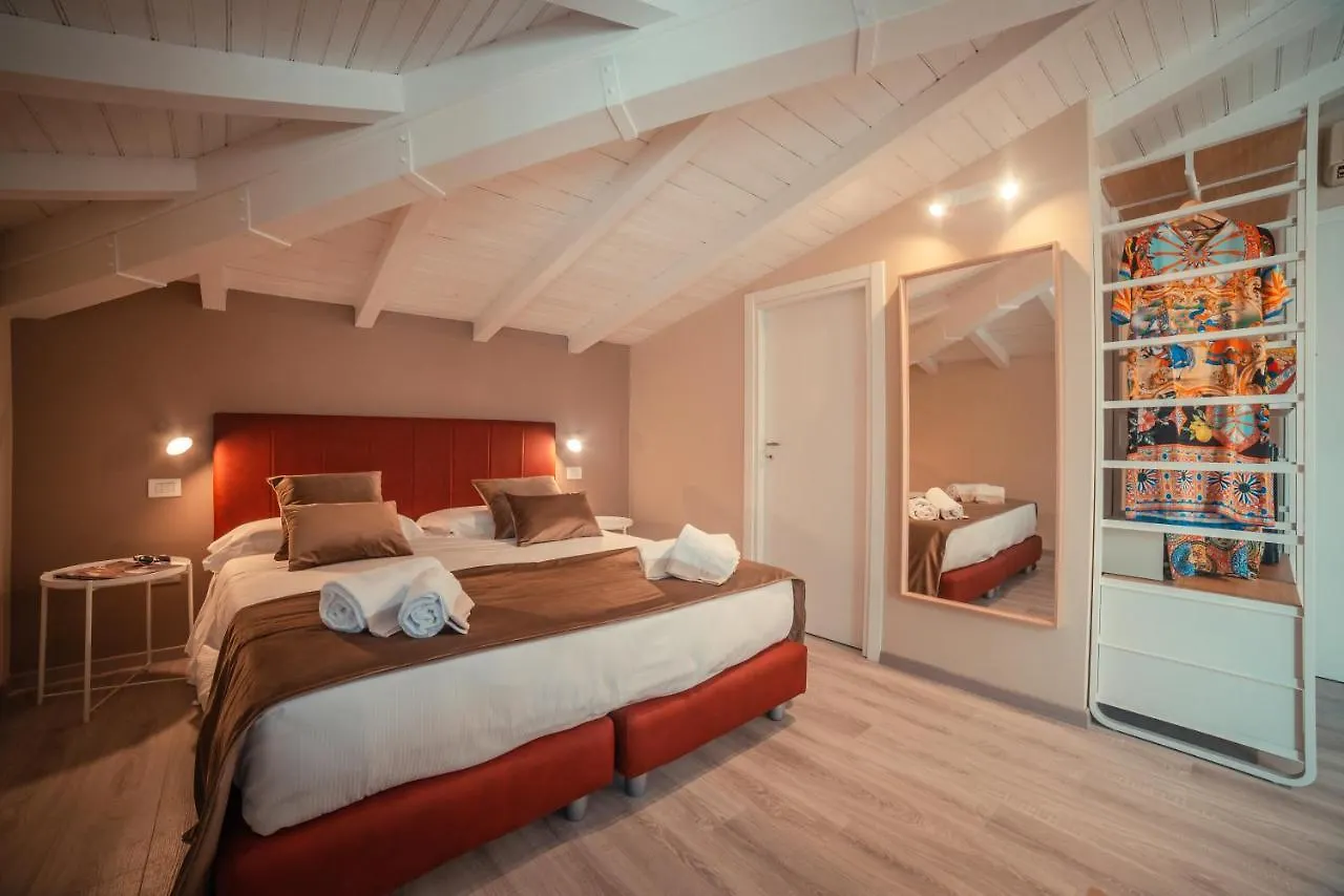 A'Coffa Rooms Taormina 3*,