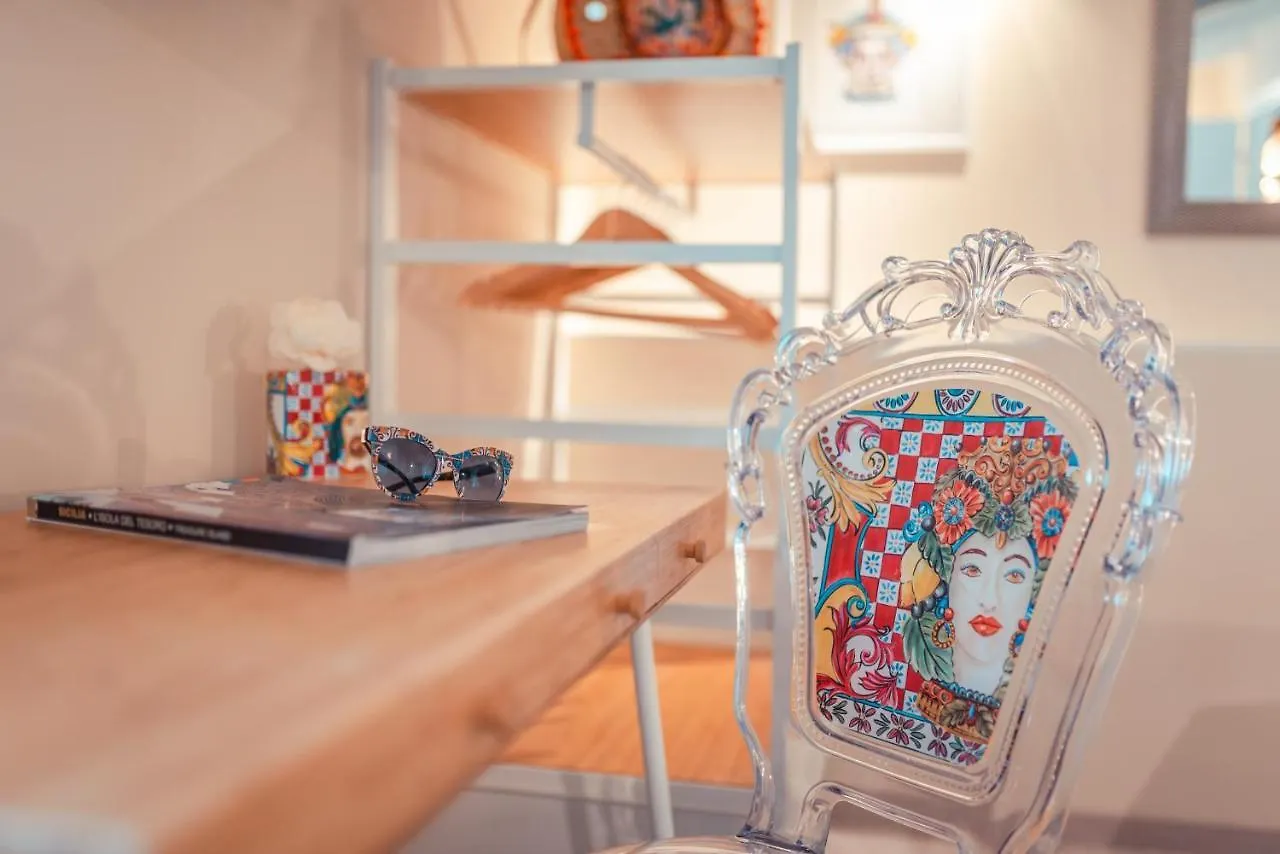 A'Coffa Rooms Таормина 3*,  Италия